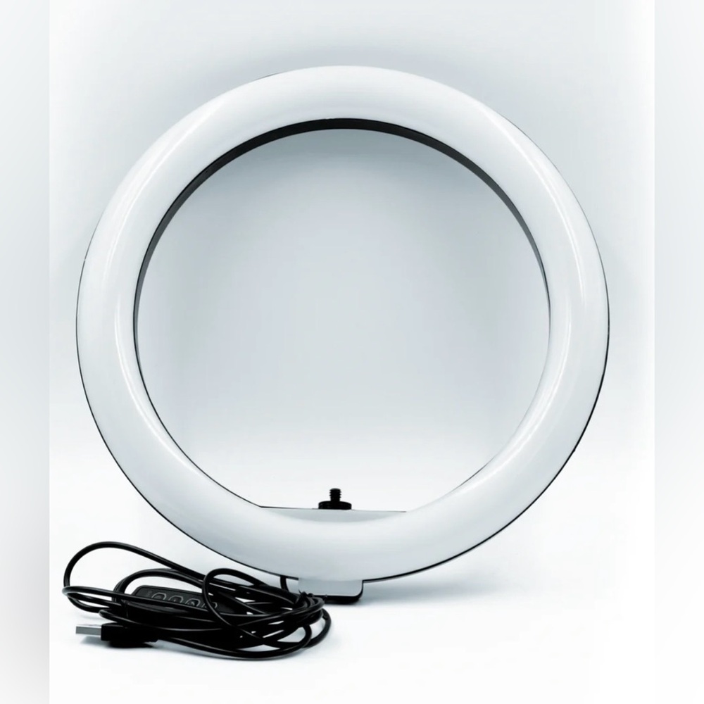 Revospin 10 inch Ring Light USB Powered
New in box